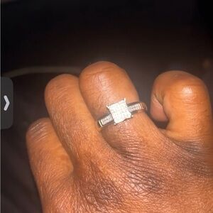 Elegant Silver Ring with Square Diamond Cluster